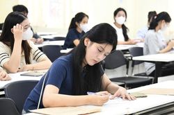 Giảm điểm IELTS, giới hạn nguyện vọng: Tăng công bằng, nâng chất lượng đầu vào đại học