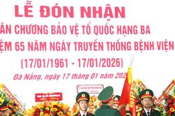 Bệnh viện Quân y 17 đón nhận Huân chương bảo vệ Tổ quốc hạng Ba