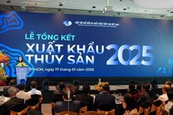 Thứ trưởng Ngoại giao Nguyễn Minh Hằng dự tổng kết xuất khẩu ngành thủy sản Việt Nam 2025 - vượt khó, chạm kỷ lục