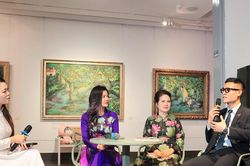 Talkshow 'Áo dài và Hội họa': Lan tỏa giá trị văn hóa Việt bằng ngôn ngữ nghệ thuật