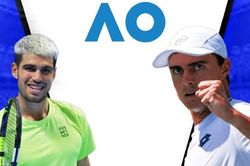 Australian Open 2026: Alcaraz và Sabalenka phô diễn sức mạnh trong ngày ra quân