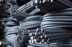 Giá thép hôm nay 18/1: Quặng sắt thế giới giảm về mốc 106 USD/tấn, giá thép nội địa đi ngang
