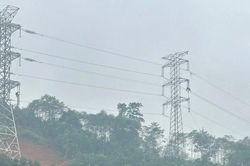 Đóng điện Dự án Đường dây 220kV đấu nối Nghĩa Lộ-Việt Trì