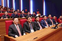 Hình ảnh Đoàn đại biểu Đảng bộ tỉnh Nghệ An dự Đại hội XIV của Đảng