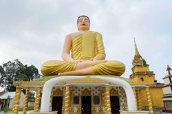 Chiêm ngưỡng những tượng Phật khổng lồ