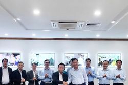 Nghệ An: Ký kết hợp tác xây dựng nhà máy chế biến hoa quả công nghệ cao gắn với phát triển vùng nguyên liệu