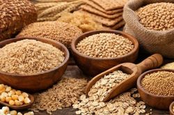 Vì sao người tăng huyết áp nên bổ sung ngũ cốc nguyên hạt vào chế độ ăn?
