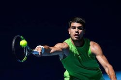 Alcaraz vượt qua Hanfmann sau loạt tie-break nghẹt thở tại Australian Open