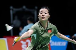 Nguyễn Thùy Linh hạ tay vợt top 14, vào tứ kết Indonesia Masters 2026