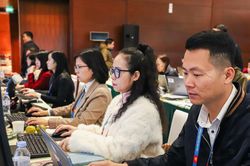 Phóng viên báo chí tác nghiệp tại Đại hội lần thứ XIV của Đảng