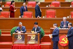 Thông qua số lượng 200 Ủy viên Ban chấp hành Trung ương Đảng khóa XIV