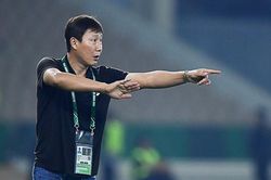 U23 Việt Nam đấu U23 Hàn Quốc: HLV Kim Sang-sik và bài toán hàng thủ chắp vá