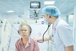 Phối hợp đa chuyên khoa cứu bệnh nhân suy đa tạng, nguy cơ tử vong cao