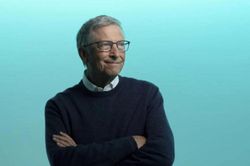 Bill Gates cảnh báo cơn sốt đầu tư AI