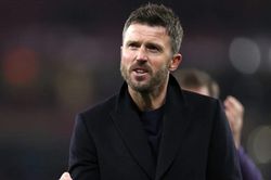 Michael Carrick và bản lĩnh thép trước Roy Keane: Chiến thắng lớn hơn cả 3 điểm