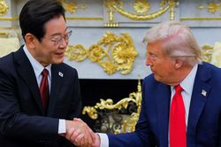 Tổng thống Trump bất ngờ tăng thuế quan đối với Hàn Quốc lên 25%