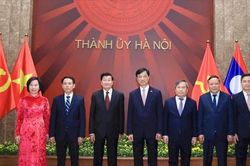 Hình ảnh Tổng Bí thư, Chủ tịch nước Lào thăm, làm việc với Thành ủy Hà Nội