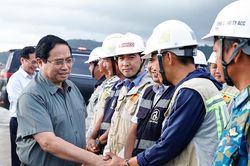 Thủ tướng kiểm tra các công trình, dự án trọng điểm phục vụ APEC 2027 tại Đặc khu Phú Quốc