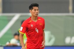Trung vệ Nguyễn Hiểu Minh phẫu thuật thành công, dự kiến nghỉ thi đấu 10 tháng