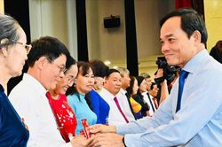 Giữ gìn sự gương mẫu, trách nhiệm của người Bí thư chi bộ