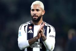 Tin chuyển nhượng 29/1: MU chốt mục tiêu thay Casemiro, Douglas Luiz kiểm tra y tế