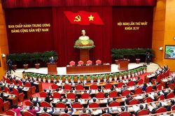 Tiến lên để không lỡ nhịp lịch sử