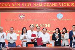 Ký kết đẩy mạnh tuyên truyền thực hiện chính sách bảo hiểm xã hội và bảo hiểm y tế
