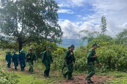 Chung tay bảo vệ đường biên, cột mốc