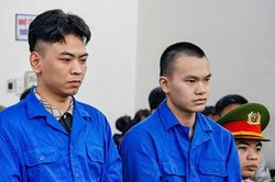 'Tổng tài' phủ nhận việc giơ tay chỉ đạo đàn em đánh nhân viên quán cà phê