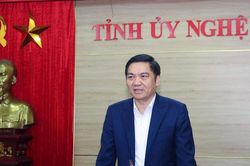 Thường trực Tỉnh ủy làm việc với các cơ quan chuyên trách, tham mưu
