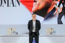 Shayne Pattynama tin tưởng HLV John Herdman sẽ đưa tuyển Indonesia dự World Cup
