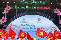 Ấm áp nghĩa tình quân dân tại 'Xuân Biên phòng ấm lòng dân bản' 2026