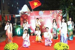 Xuân Bính Ngọ 2026: Thế hệ trẻ tô thắm tình hữu nghị Việt Nam - Campuchia