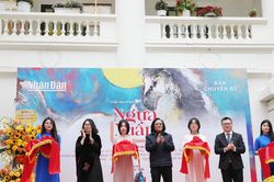 Báo Nhân Dân tổ chức Triển lãm 'Ngựa Xuân': Lan tỏa sắc xuân và khát vọng vươn xa