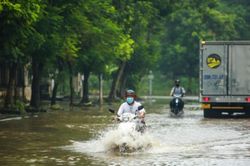 Hà Nội định hướng xây 'bể ngầm khổng lồ' 125 triệu m³ để chống ngập