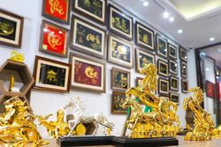 Cận cảnh linh vật ngựa mạ vàng 24K đón Xuân Bính Ngọ 2026