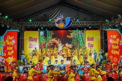 Khai mạc Chung kết Liên hoan 'Ca nhạc, Ca cổ, Tiểu phẩm Xuân' TP Cần Thơ 2026
