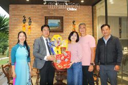 Phó Chủ tịch Thường trực UBND tỉnh Nguyễn Long Biên thăm, chúc Tết gia đình các đồng chí nguyên lãnh đạo tỉnh đã từ trần