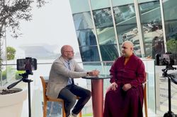 Gelong Thubten: Sống chánh niệm, vô úy