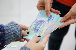 Khối doanh nghiệp thưởng Tết Bính Ngọ bình quân bao nhiêu?