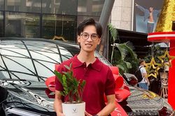 Chủ xe Limo Green: 'Chi phí nhiên liệu, bảo dưỡng chỉ như xe máy, khách lên xe ai cũng khen'