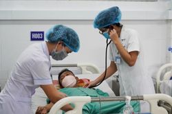 Bao phủ bảo hiểm y tế là điểm sáng nổi bật trong thực hiện Nghị quyết Đại hội XIII của Đảng