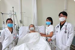 Ho, khó thở, tri giác lơ mơ vì viêm phổi cộng đồng mức độ nặng