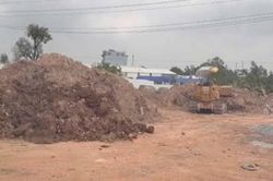 Khởi tố chủ nhân bãi tập kết trái phép hơn 133 tấn chất thải xây dựng
