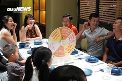 Nhà hàng, quán ăn ở TP.HCM 'hốt bạc' mùa tất niên