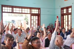 Lấy ý kiến nhận xét của cử tri nơi cư trú đối với người ứng cử đại biểu Quốc hội khóa XVI