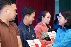 Rộn ràng ngày hội 'Xuân đoàn kết - Tết nghĩa tình' ở nhiều phường, xã của TPHCM