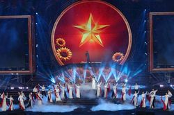 Ấn tượng chương trình chính luận nghệ thuật 'Đường Xuân đất Việt 2026 - Hội tụ'
