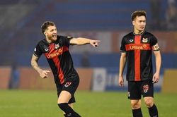 Ninh Bình hụt hơi tại V-League: Khi dàn sao triệu đô bị giải mã bởi HAGL