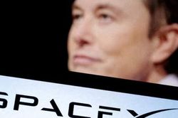 Elon Musk ưu tiên xây dựng thành phố tự phát triển trên Mặt Trăng